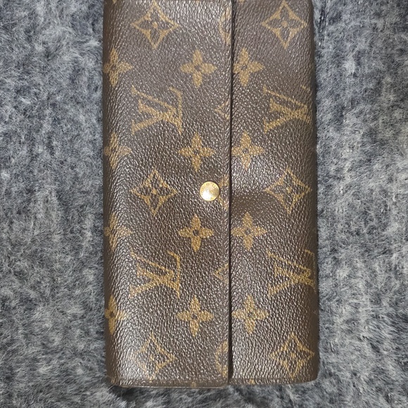 Louis Vuitton Continental Wallet With The LV Monogram Print - Picture 1 of 4